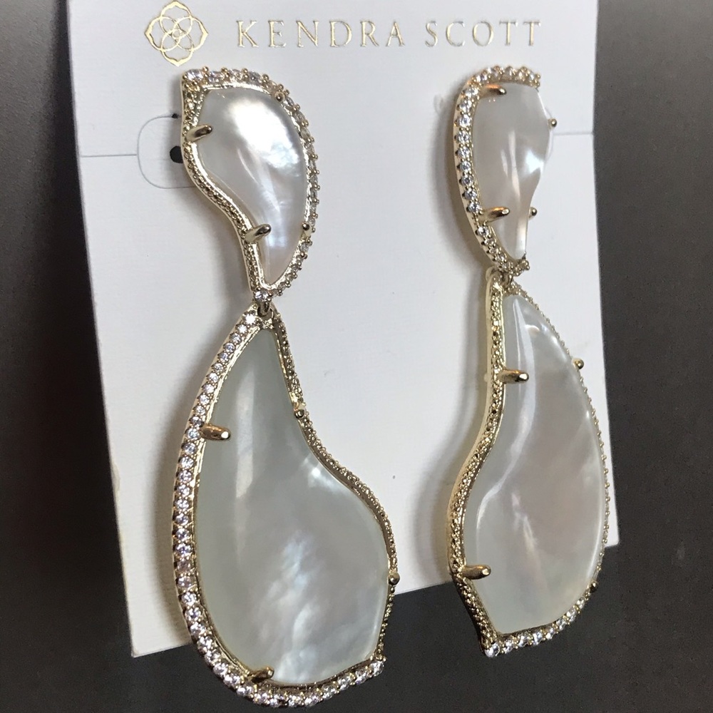 Kendra Scott Teddi Gold Earrings & Mother of Pearl